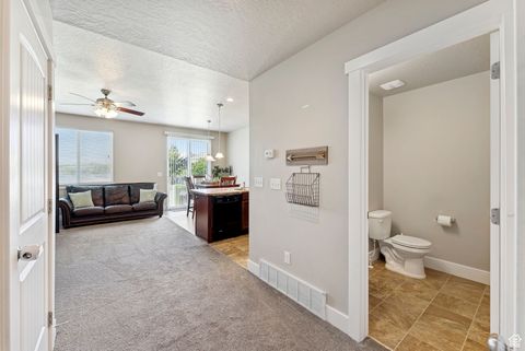 Tiny photo for 3731 N PRAIRIE GRASS DR, Lehi, UT 84048 (MLS # 2114515)