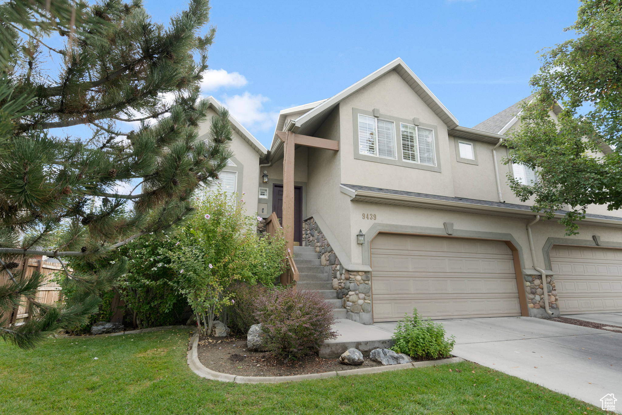 SHADOW OAKS - Residential