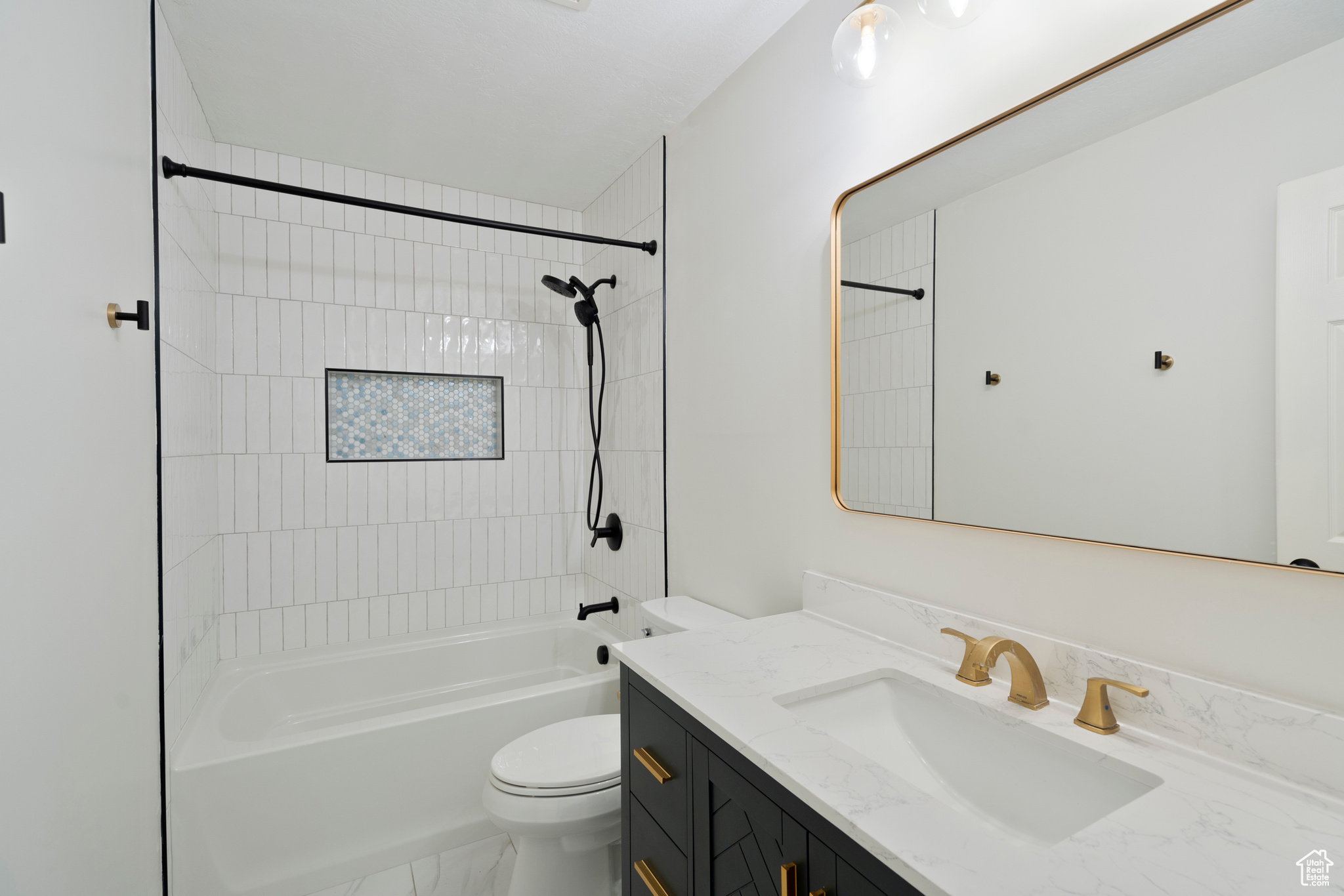 SHADOW OAKS - Residential