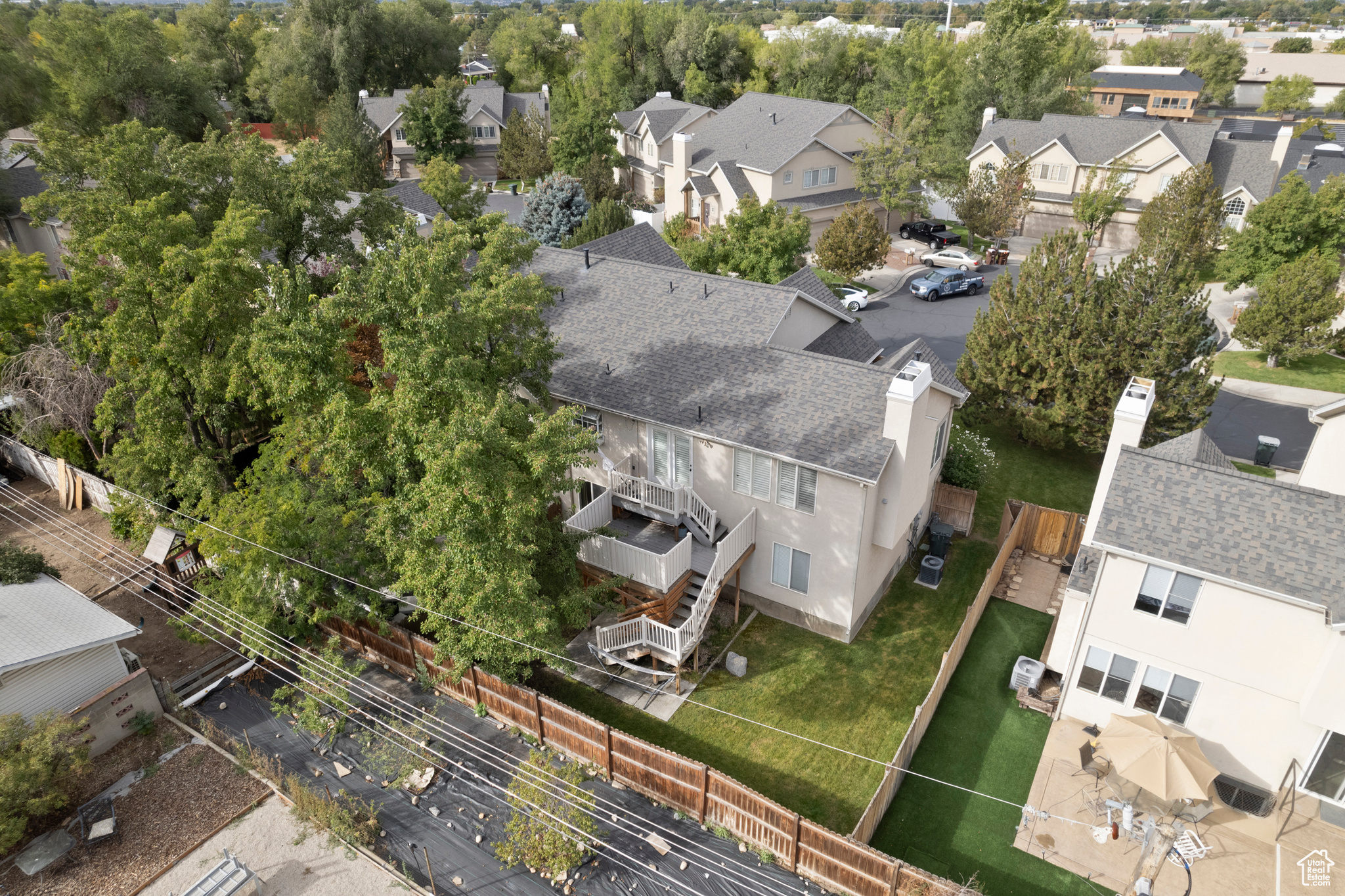 SHADOW OAKS - Residential