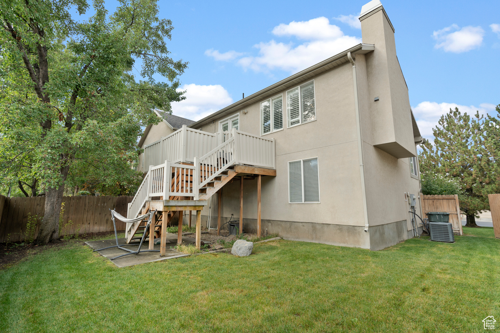 SHADOW OAKS - Residential