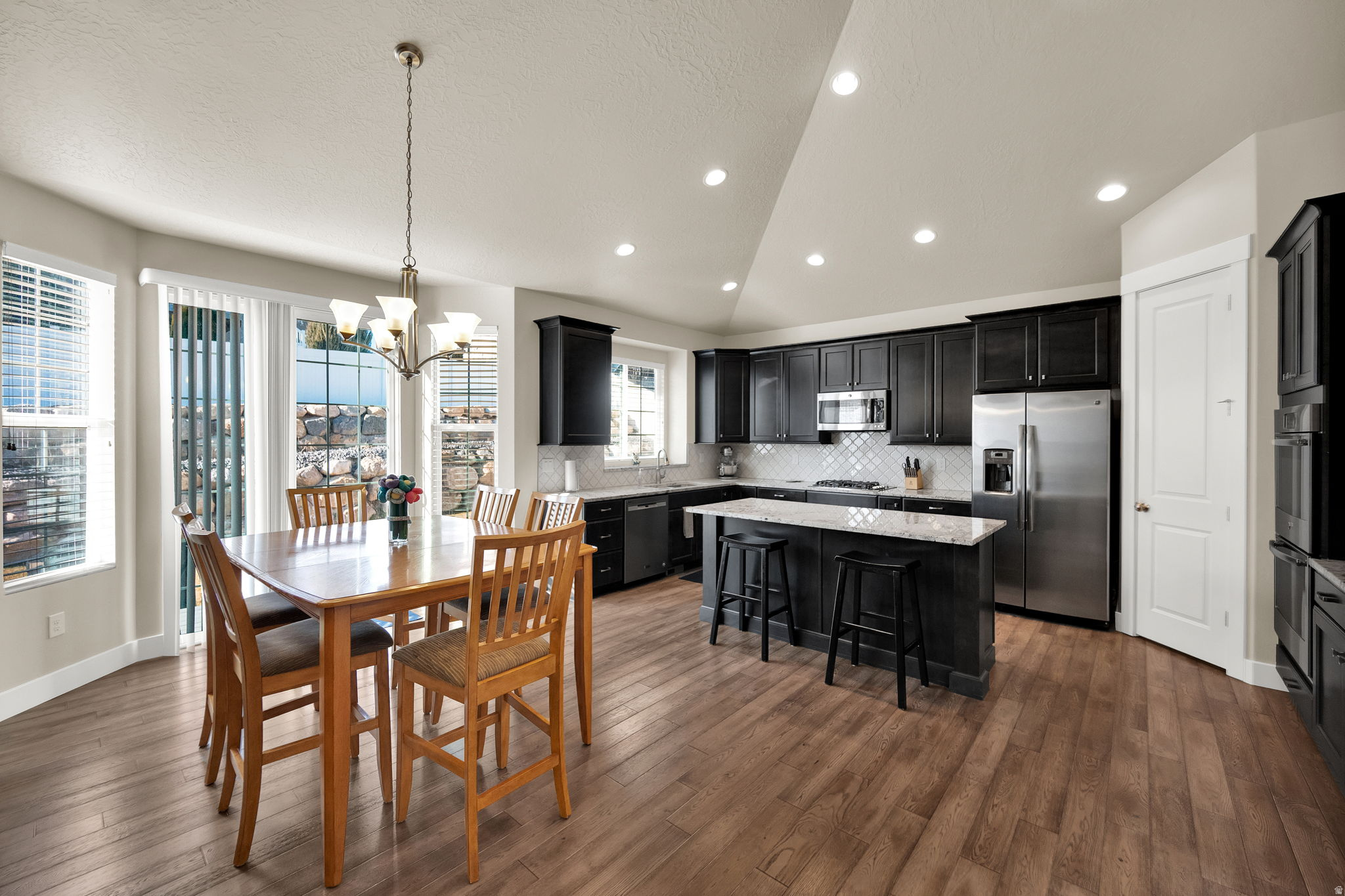 SOMMERGLEN HEIGHTS - Residential