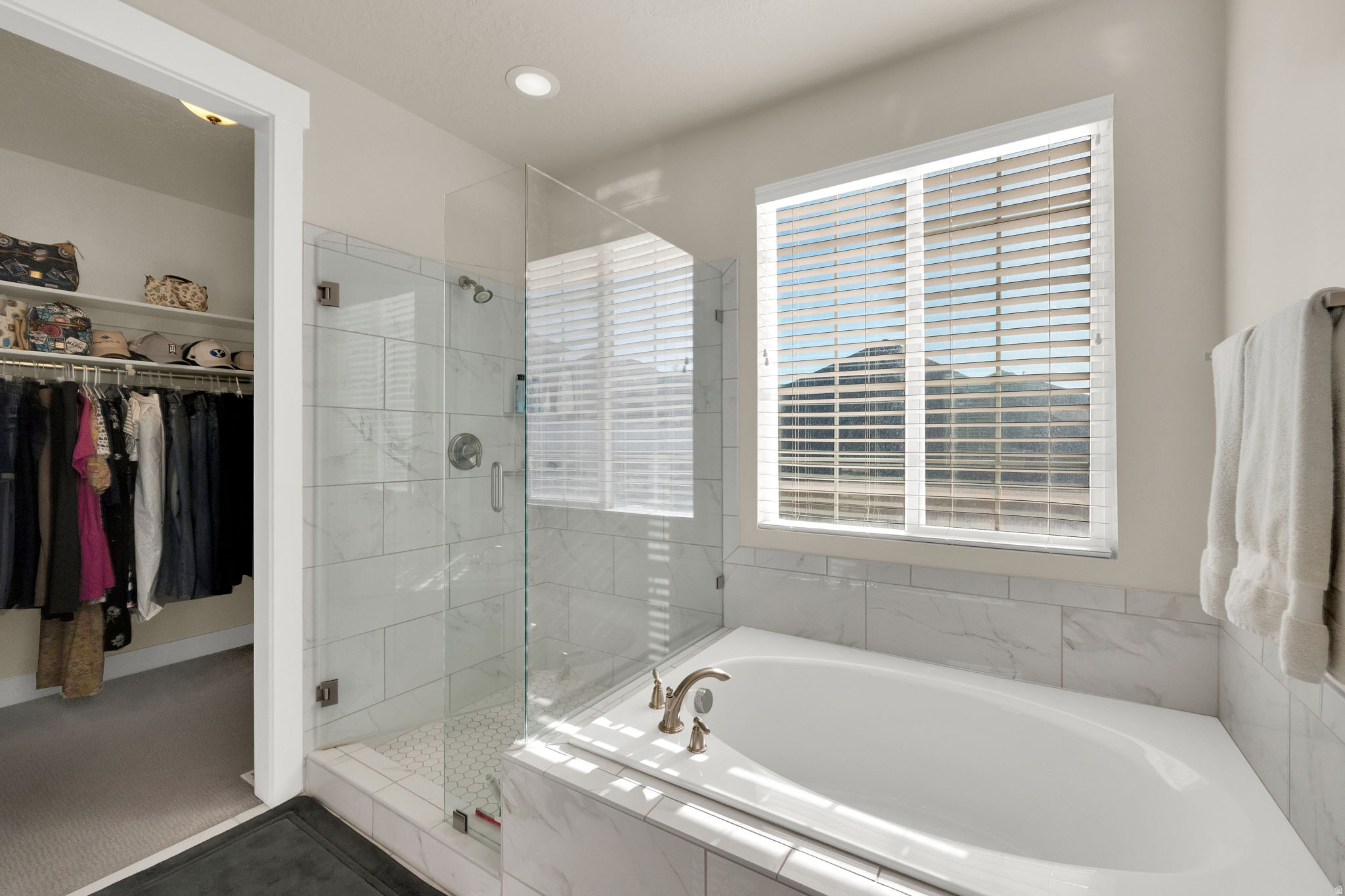 SOMMERGLEN HEIGHTS - Residential