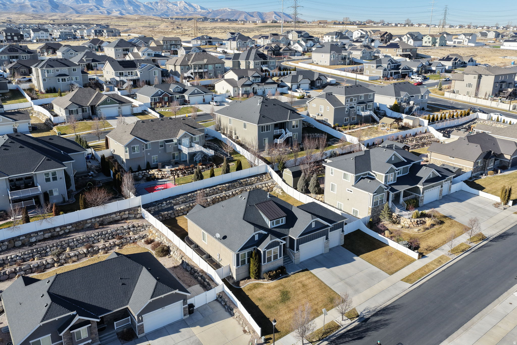 SOMMERGLEN HEIGHTS - Residential