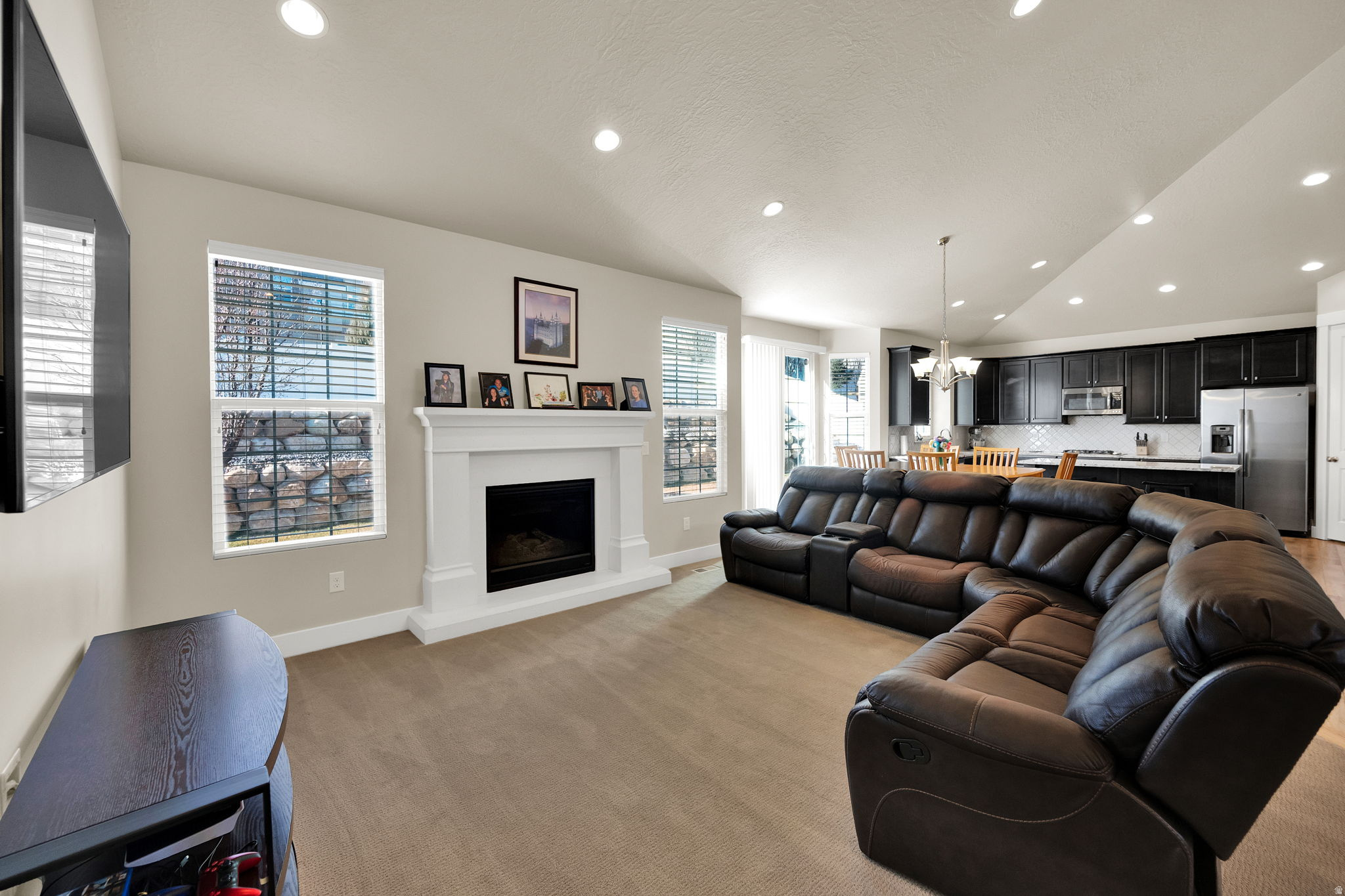 SOMMERGLEN HEIGHTS - Residential