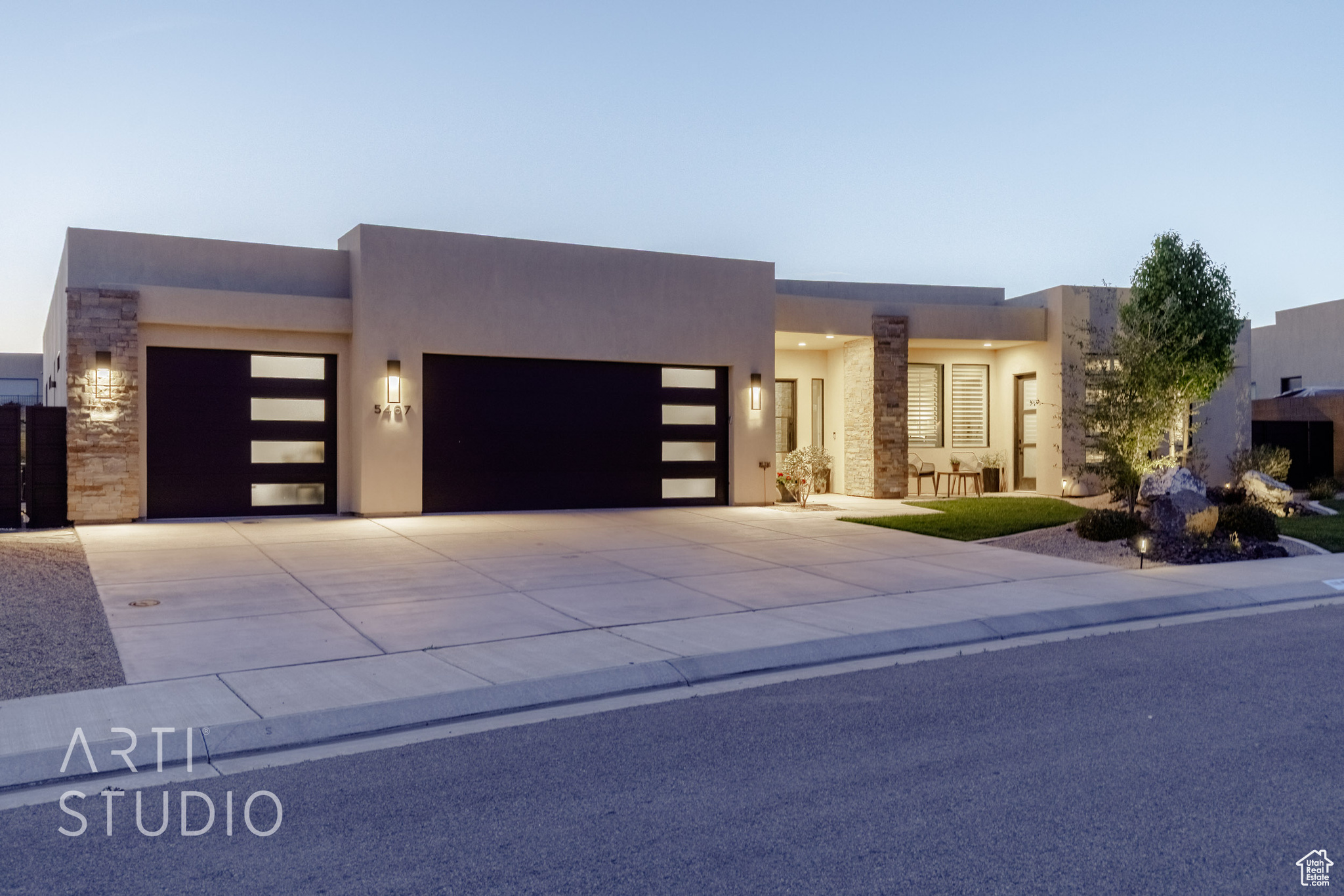 5467 N Hidden Pinyon Dr, Saint George, Utah image 2