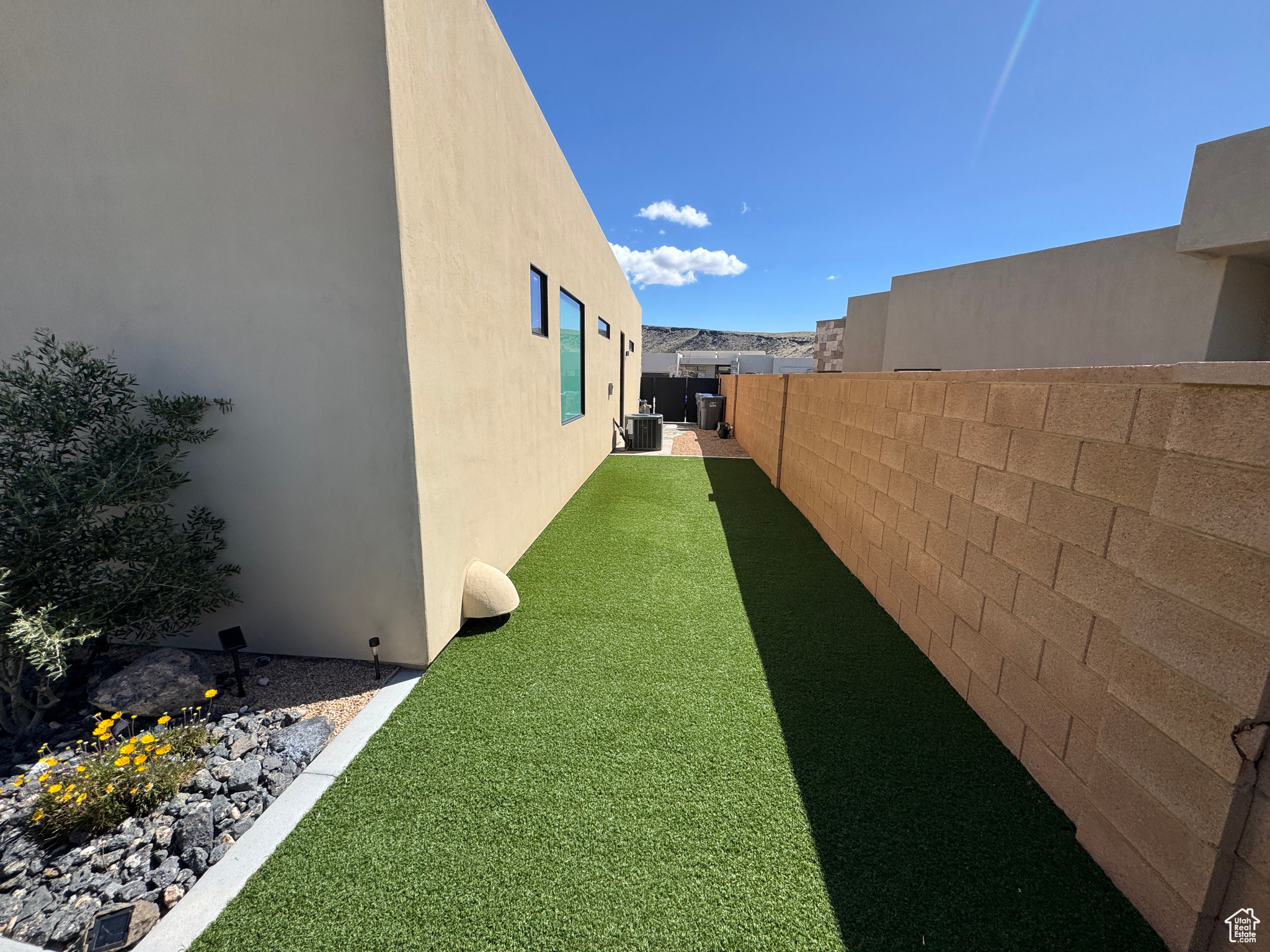 5467 N Hidden Pinyon Dr, Saint George, Utah image 31