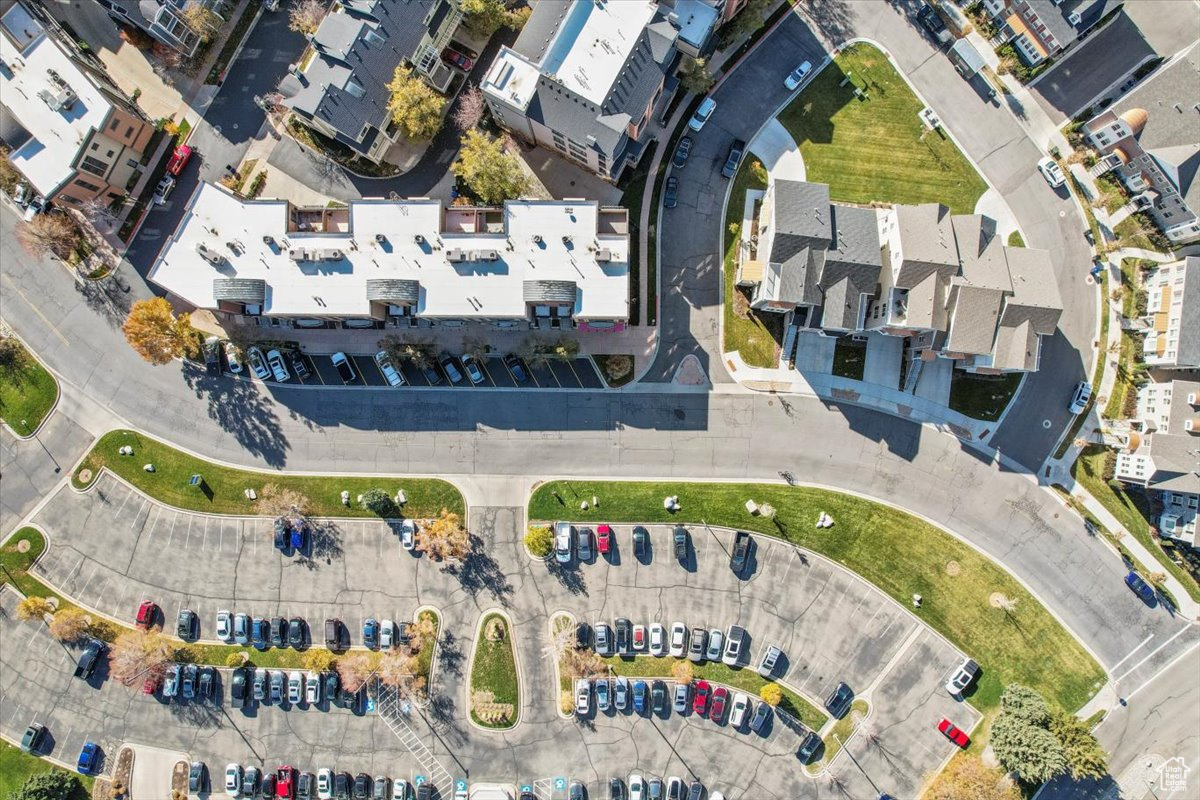 RIVER WOODS - Commercial Sale