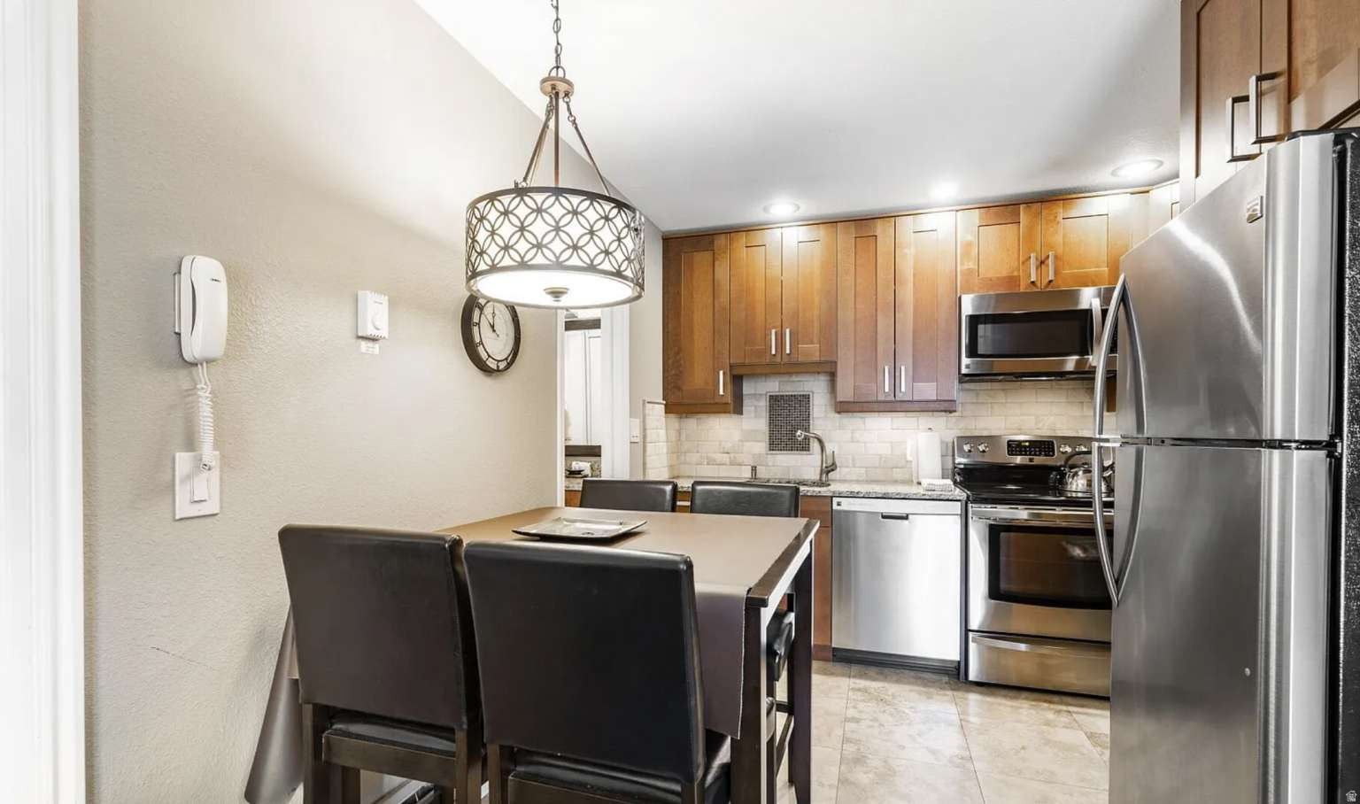 RED PINE CHALETS CONDO - Residential