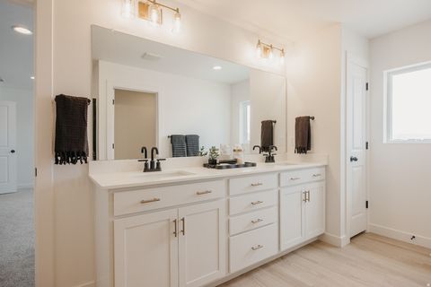 Tiny photo for 5233 S PARAMOUNT DR, Riverdale, UT 84405 (MLS # 2151199)
