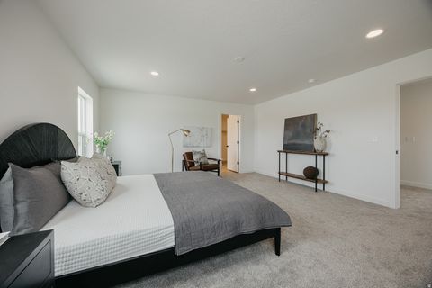 Tiny photo for 5233 S PARAMOUNT DR, Riverdale, UT 84405 (MLS # 2151199)