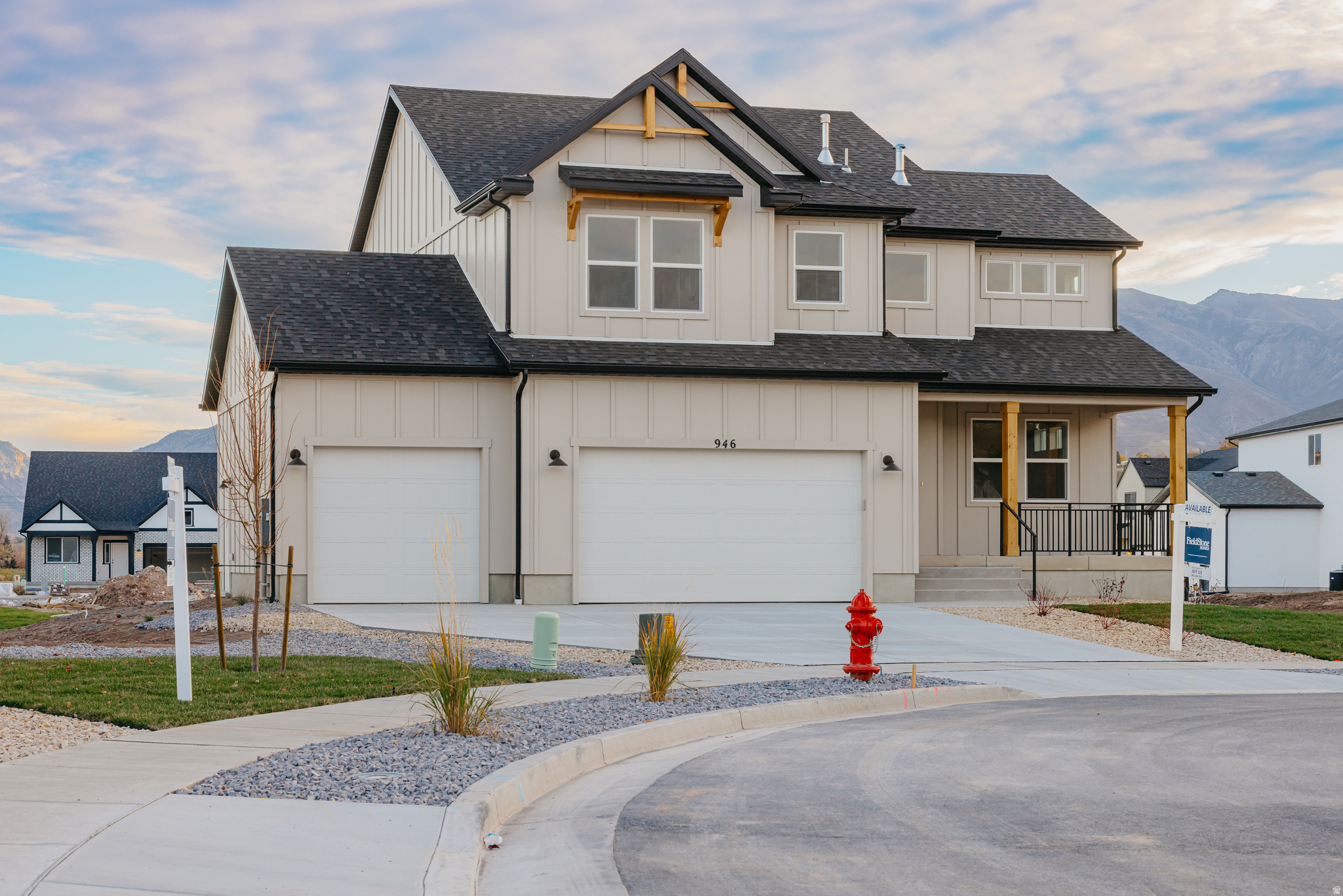 RIVERSIDE ESTATES - Residential