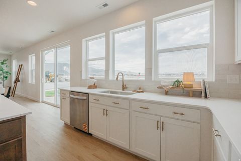 Tiny photo for 5233 S PARAMOUNT DR, Riverdale, UT 84405 (MLS # 2151199)