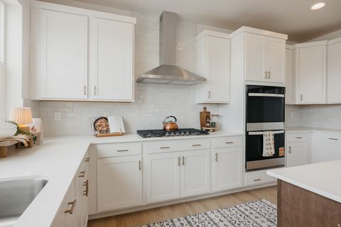 Tiny photo for 5233 S PARAMOUNT DR, Riverdale, UT 84405 (MLS # 2151199)