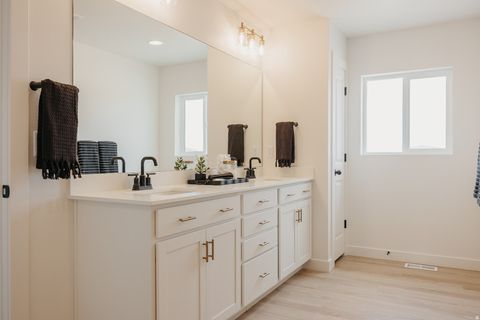 Tiny photo for 5233 S PARAMOUNT DR, Riverdale, UT 84405 (MLS # 2151199)