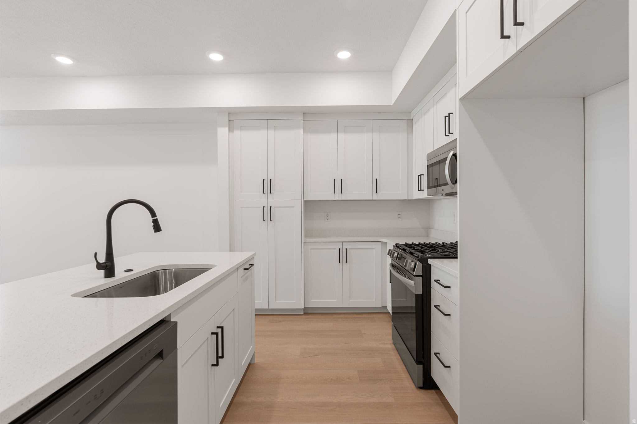 DESERT COLOR, SAGE HAVEN - Residential