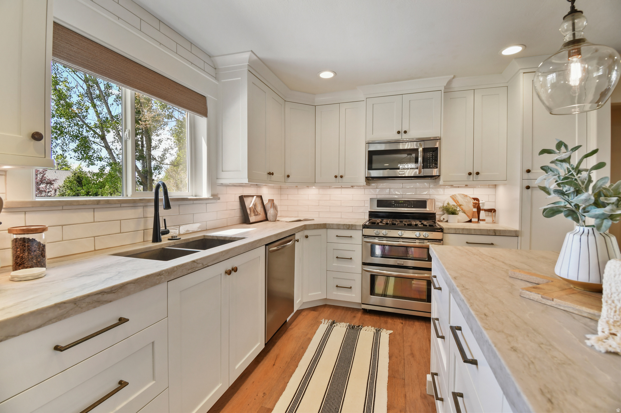 ORCHARD GROVE - Residential