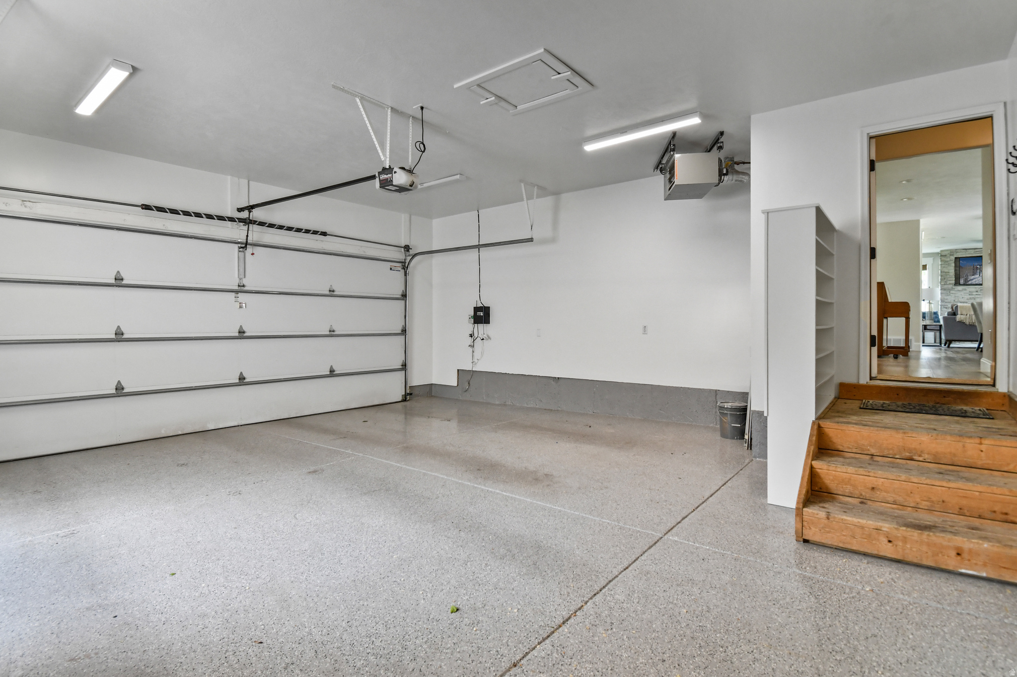 ORCHARD GROVE - Residential