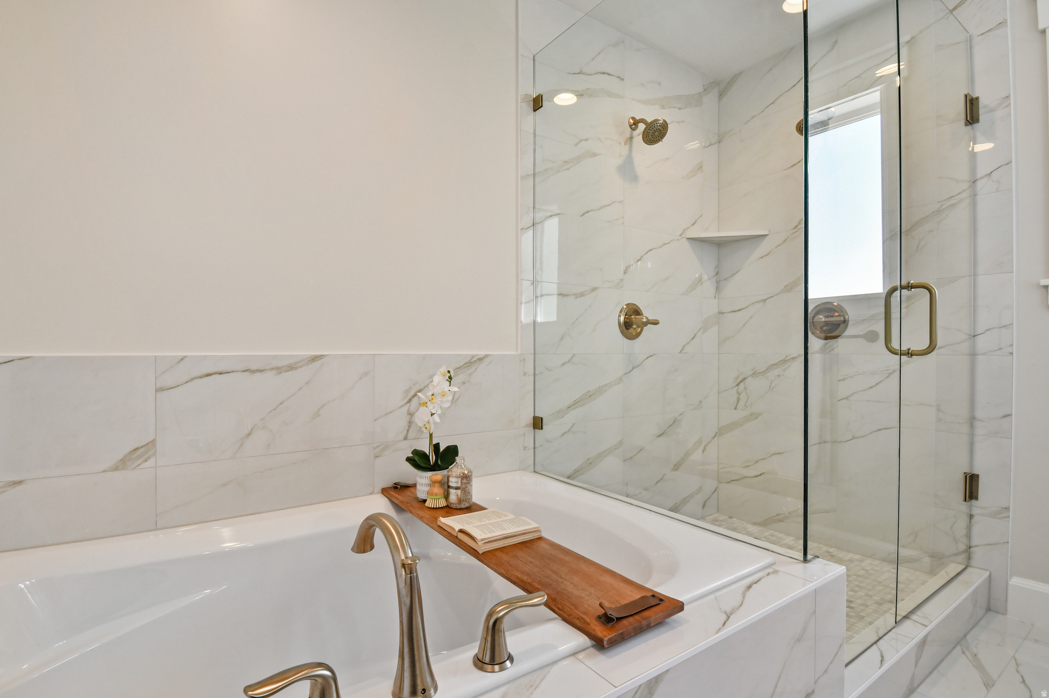 ORCHARD GROVE - Residential