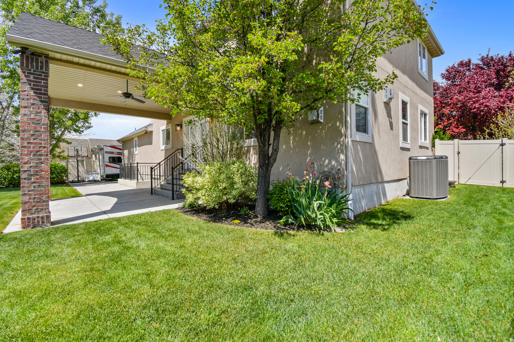 ORCHARD GROVE - Residential