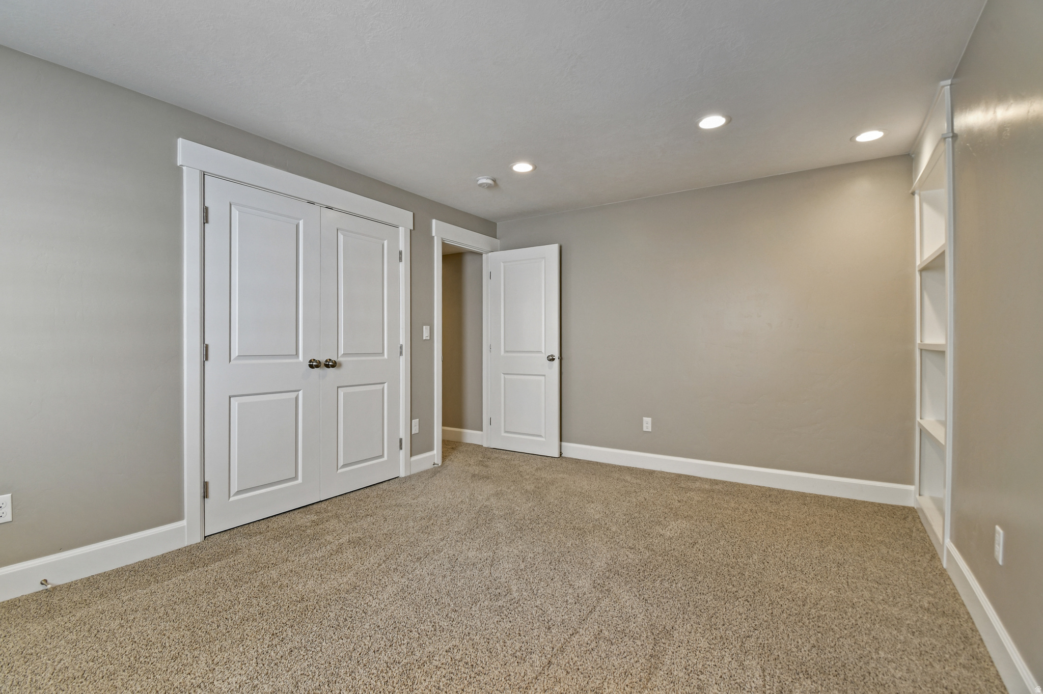 ORCHARD GROVE - Residential