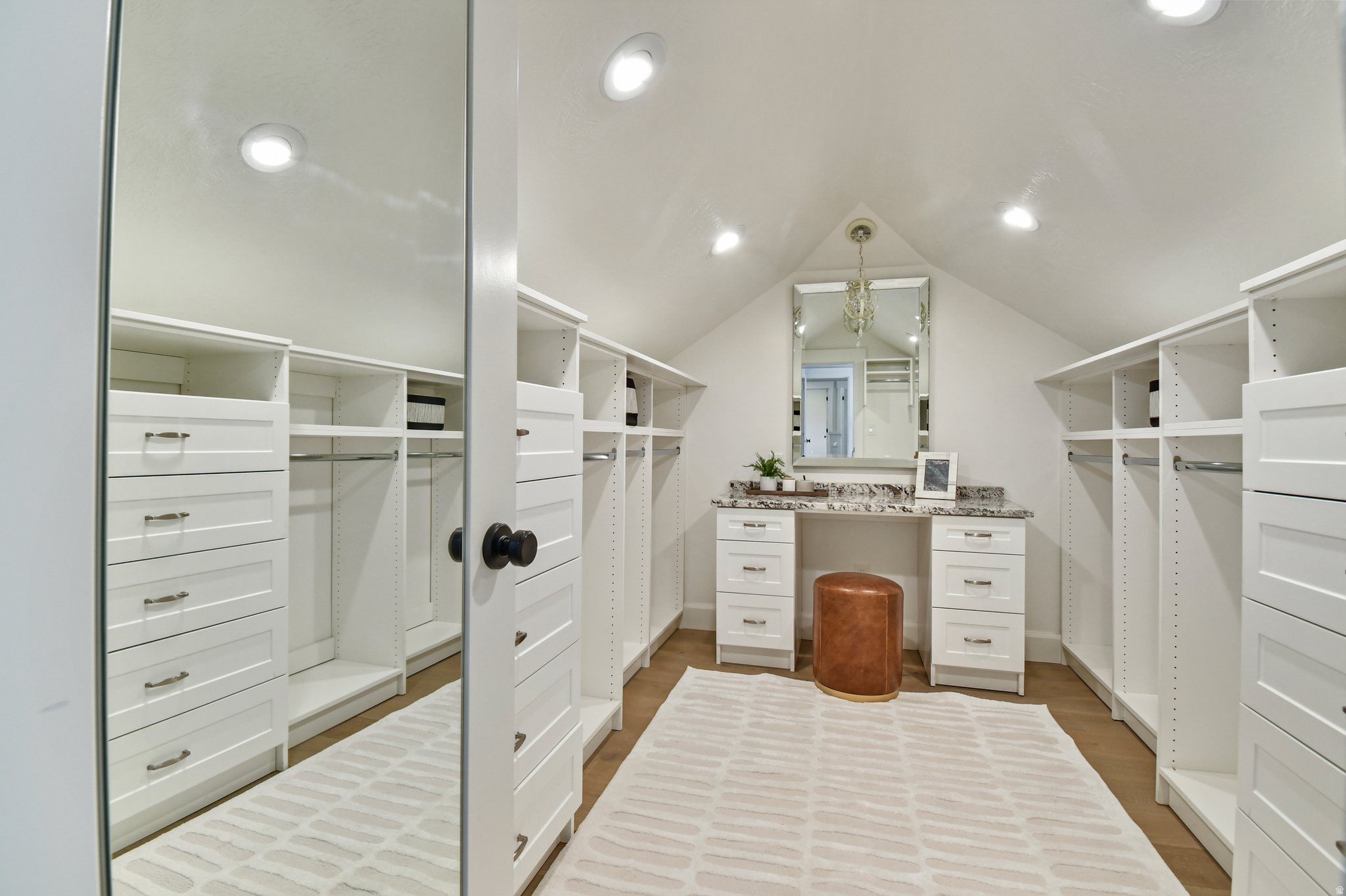 ORCHARD GROVE - Residential