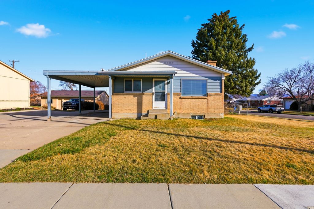 Photo of 2332 W 6200 S, Taylorsville, UT 84129 (MLS # 2152021)