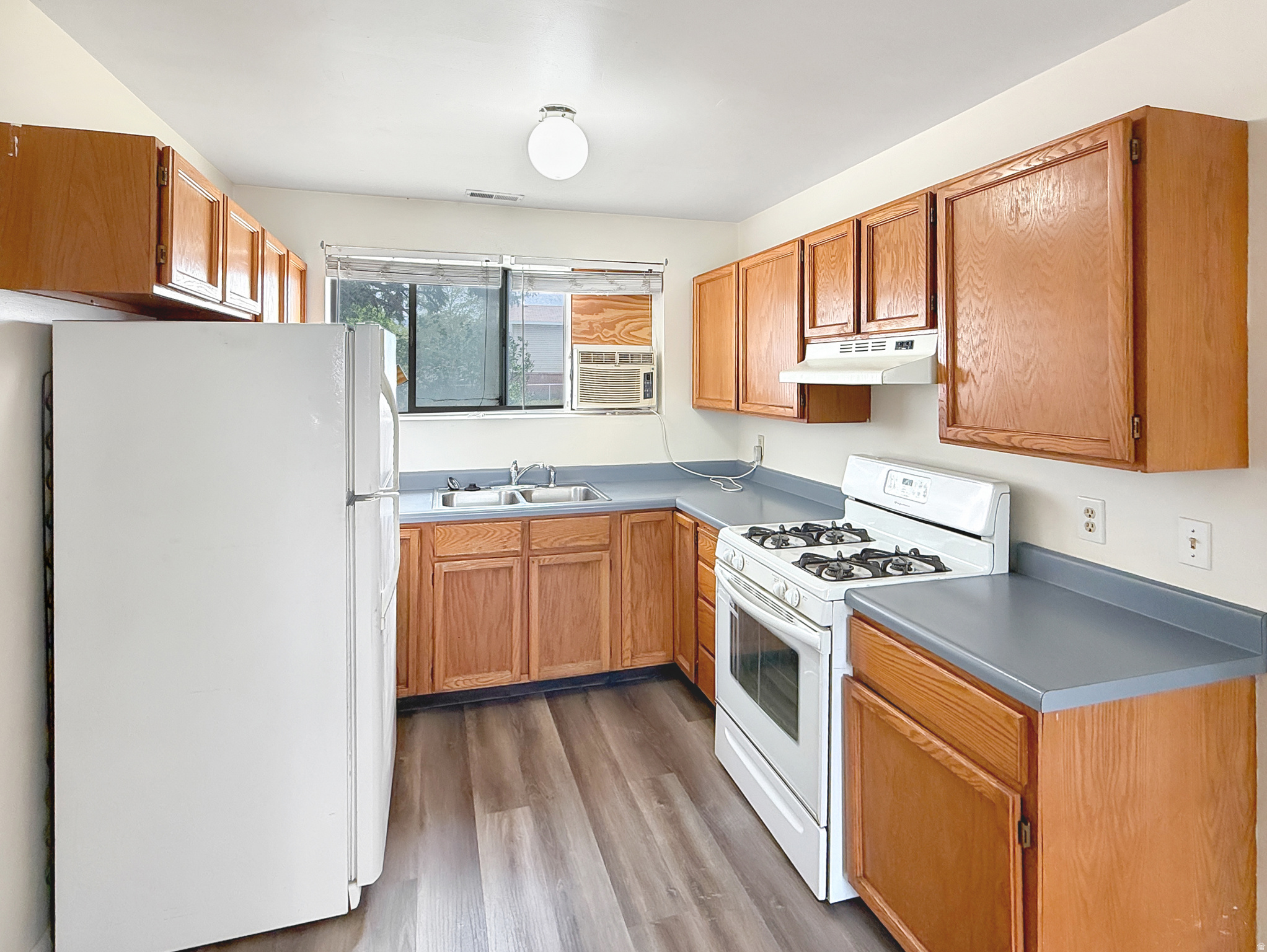 BENNION PARK - Residential Income