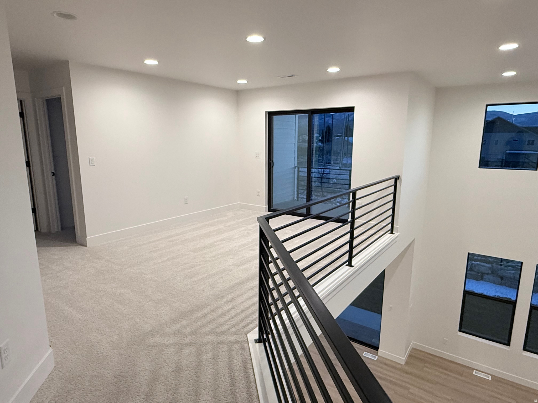 THE CROSSING - Residential