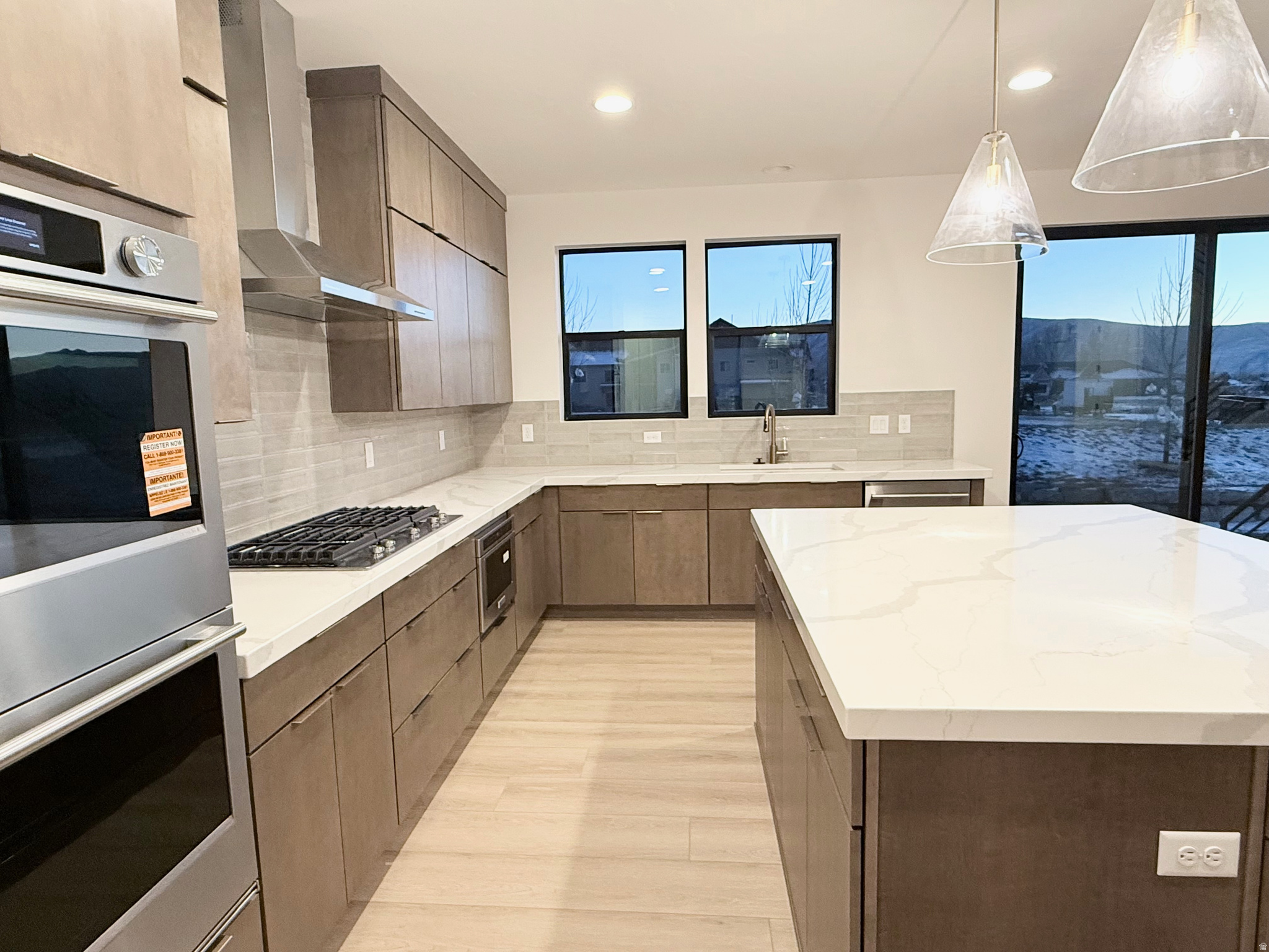 THE CROSSING - Residential