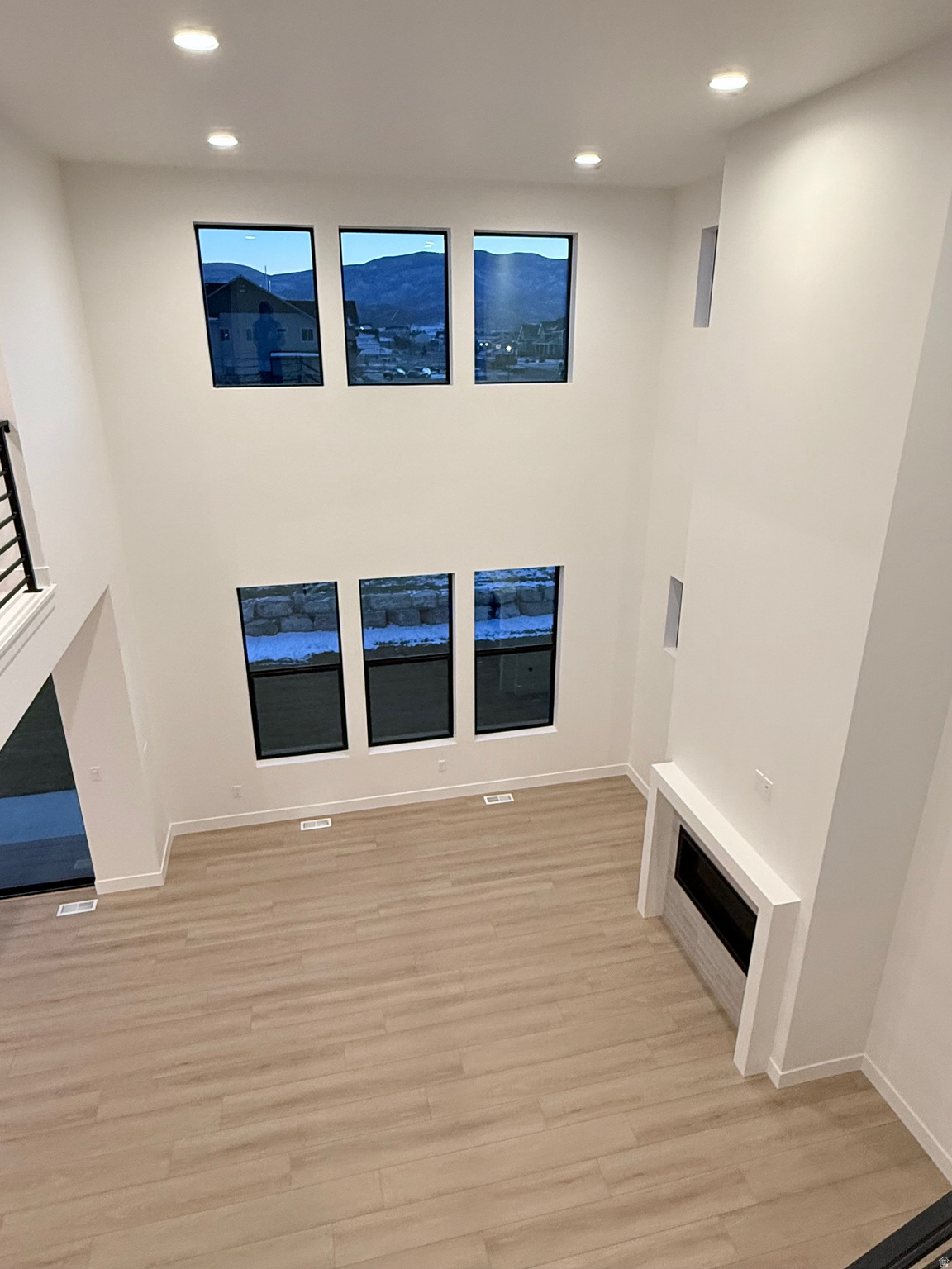 THE CROSSING - Residential