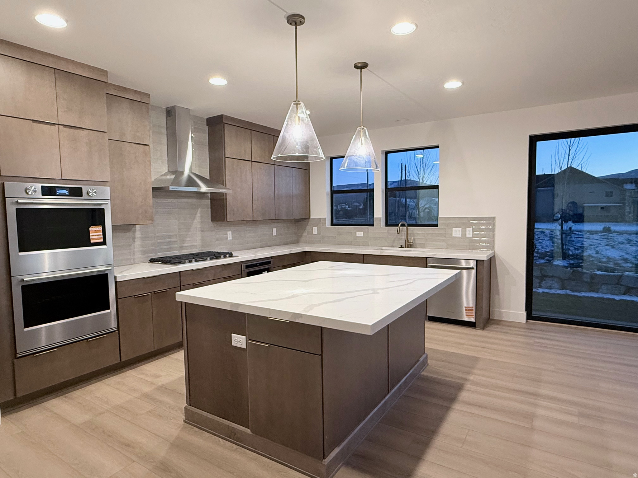 THE CROSSING - Residential