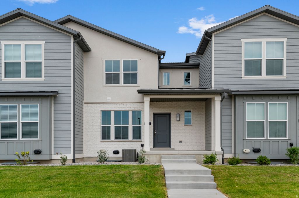 Photo of 3511 W HARDMAN WAY, Lehi, UT 84043 (MLS # 2125288)