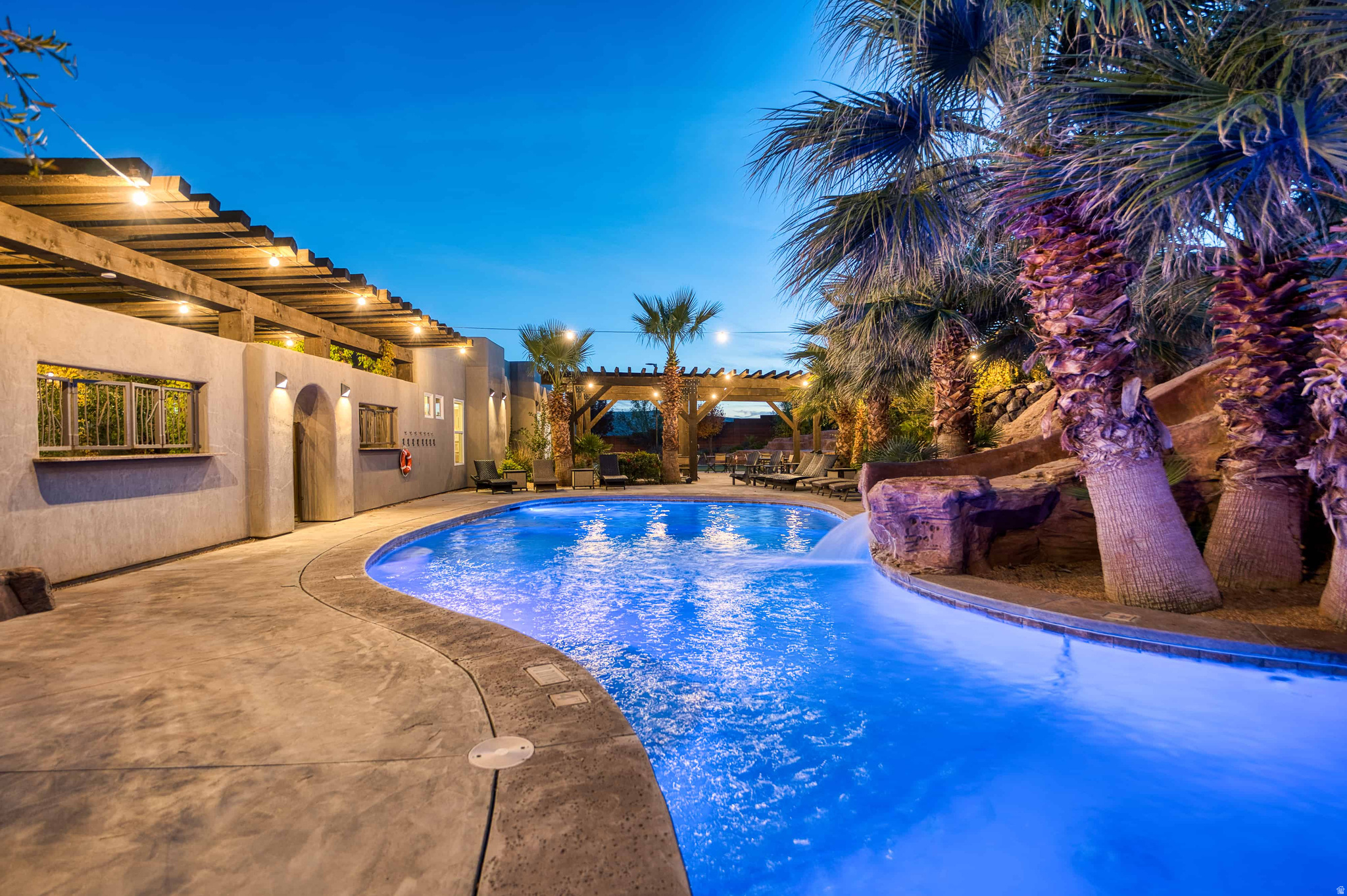 ADOBE HILLS - Residential