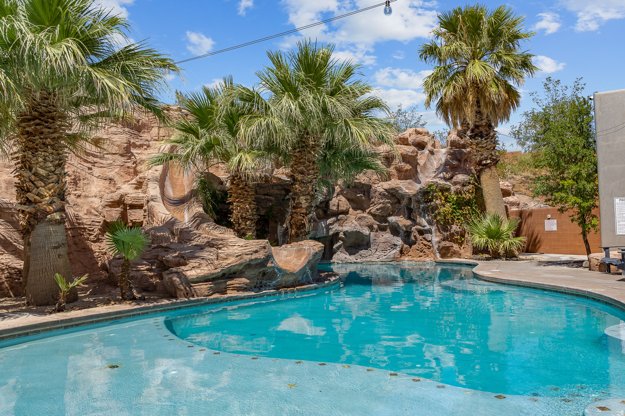 ADOBE HILLS - Residential