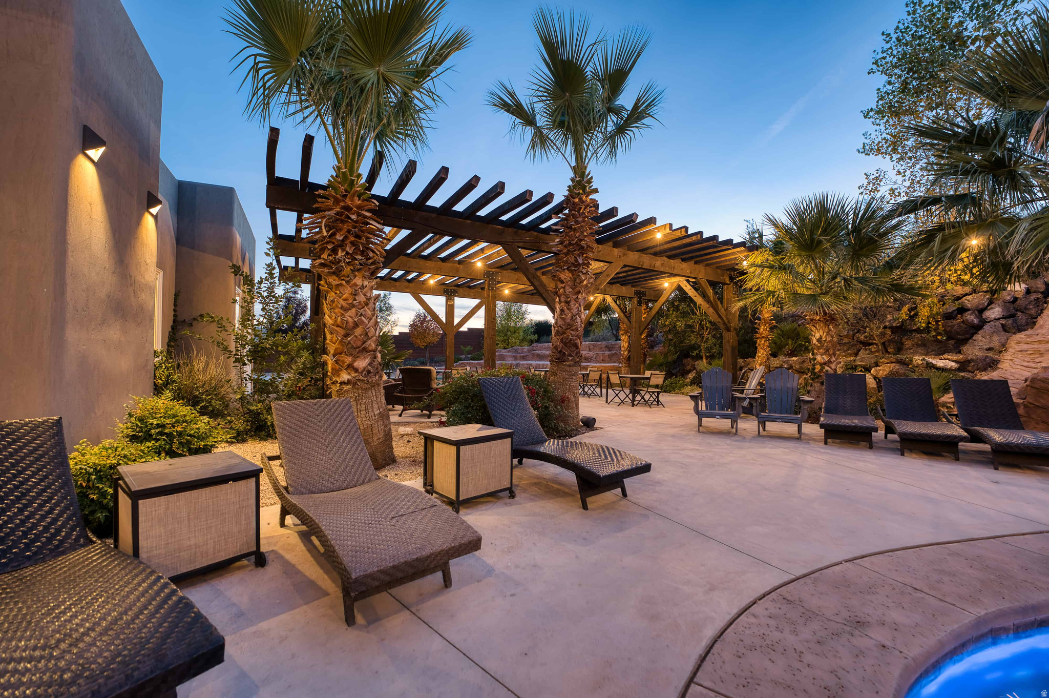 ADOBE HILLS - Residential