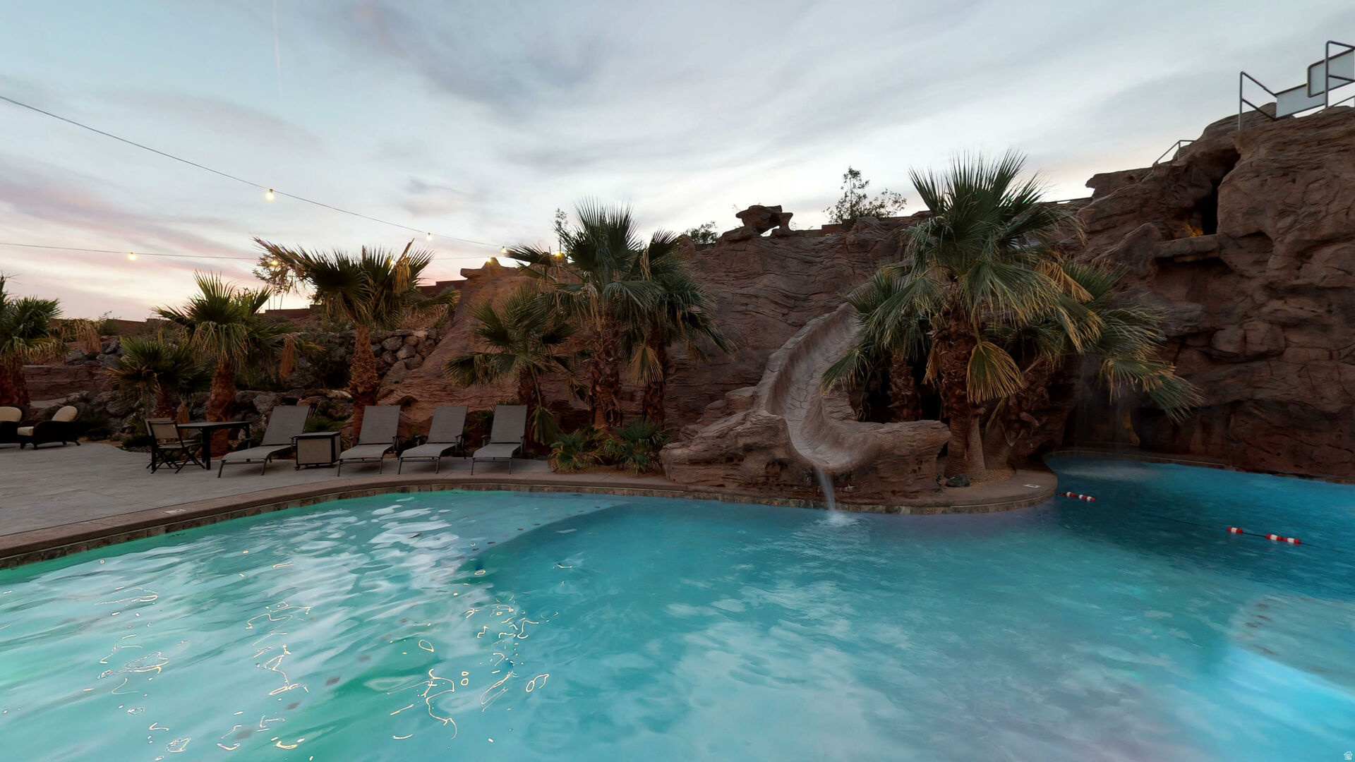 ADOBE HILLS - Residential