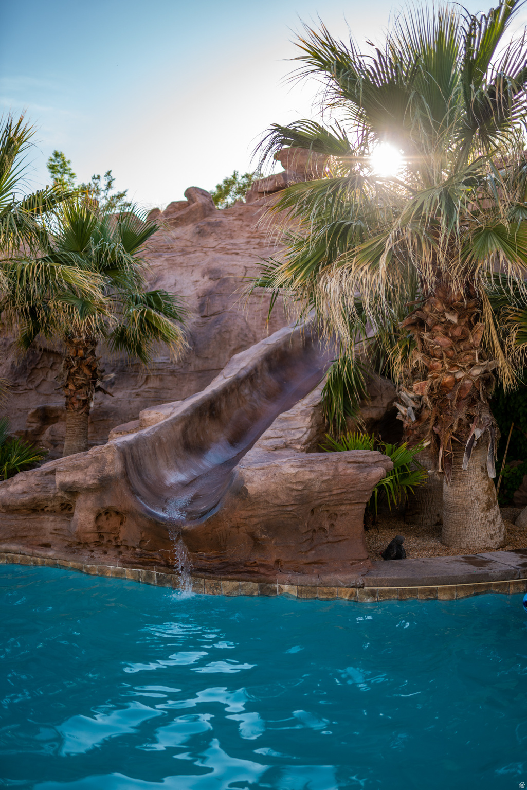 ADOBE HILLS - Residential