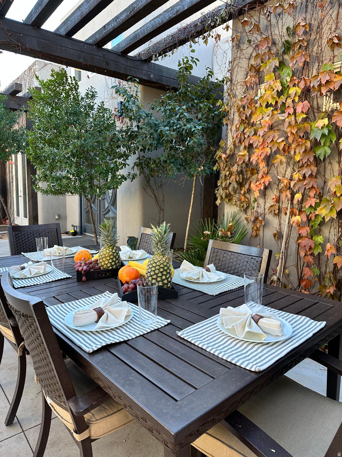 ADOBE HILLS - Residential