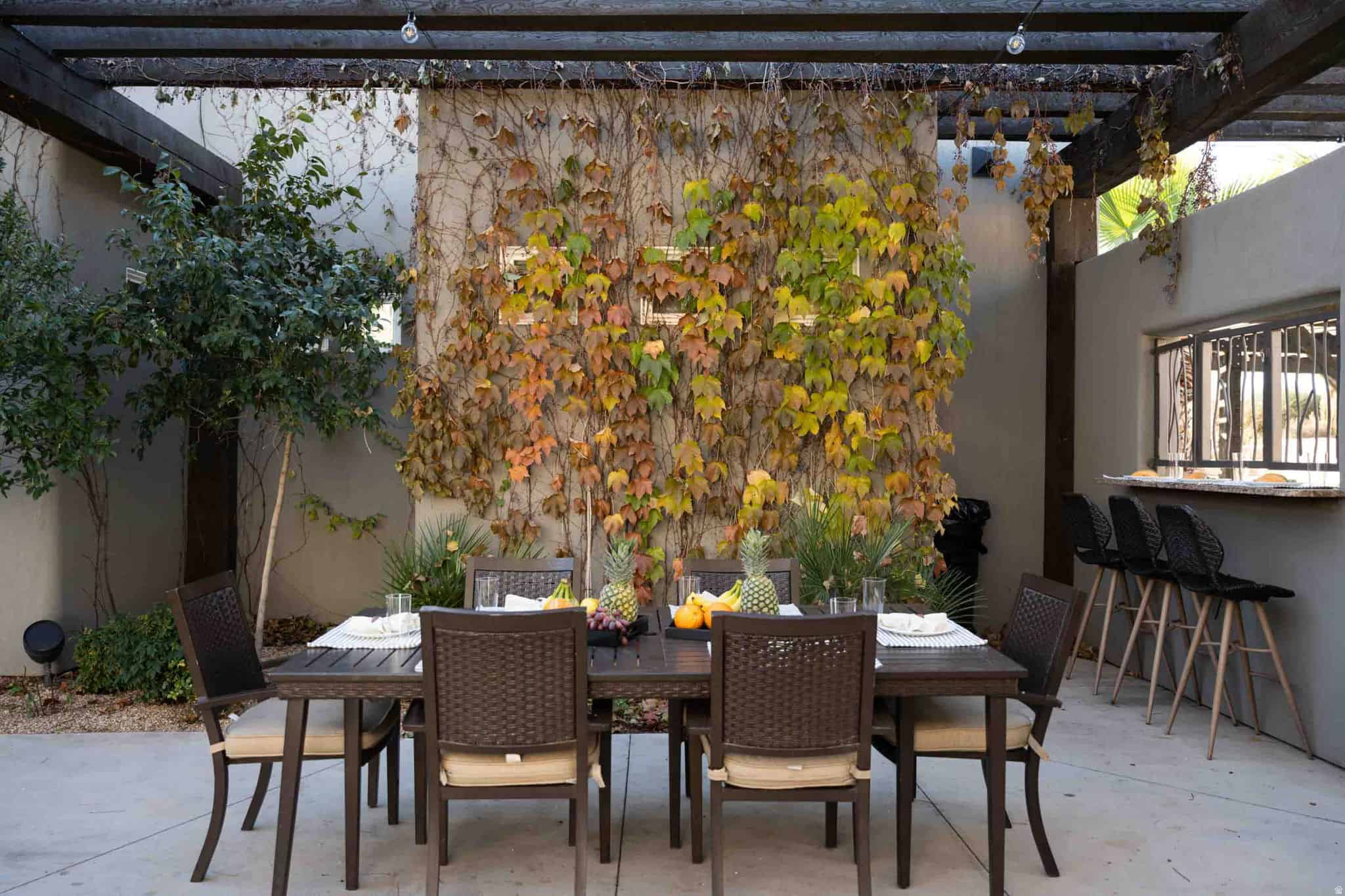 ADOBE HILLS - Residential