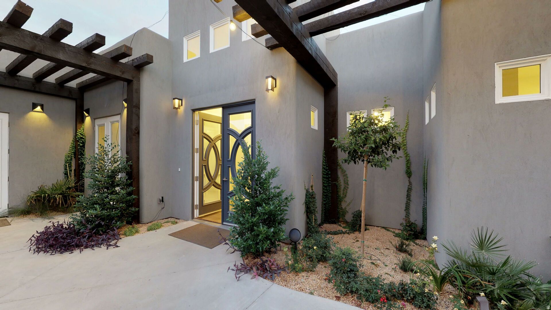 ADOBE HILLS - Residential