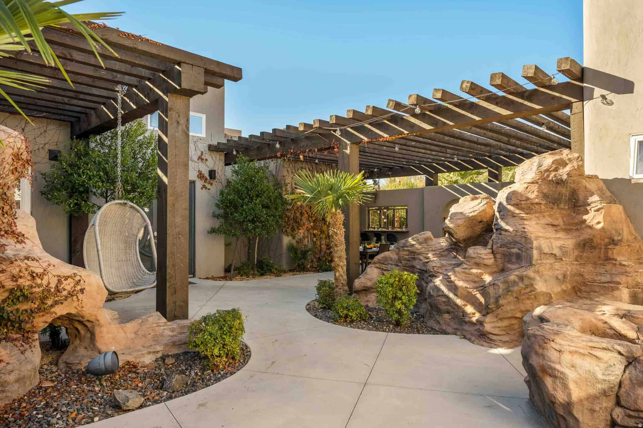 ADOBE HILLS - Residential