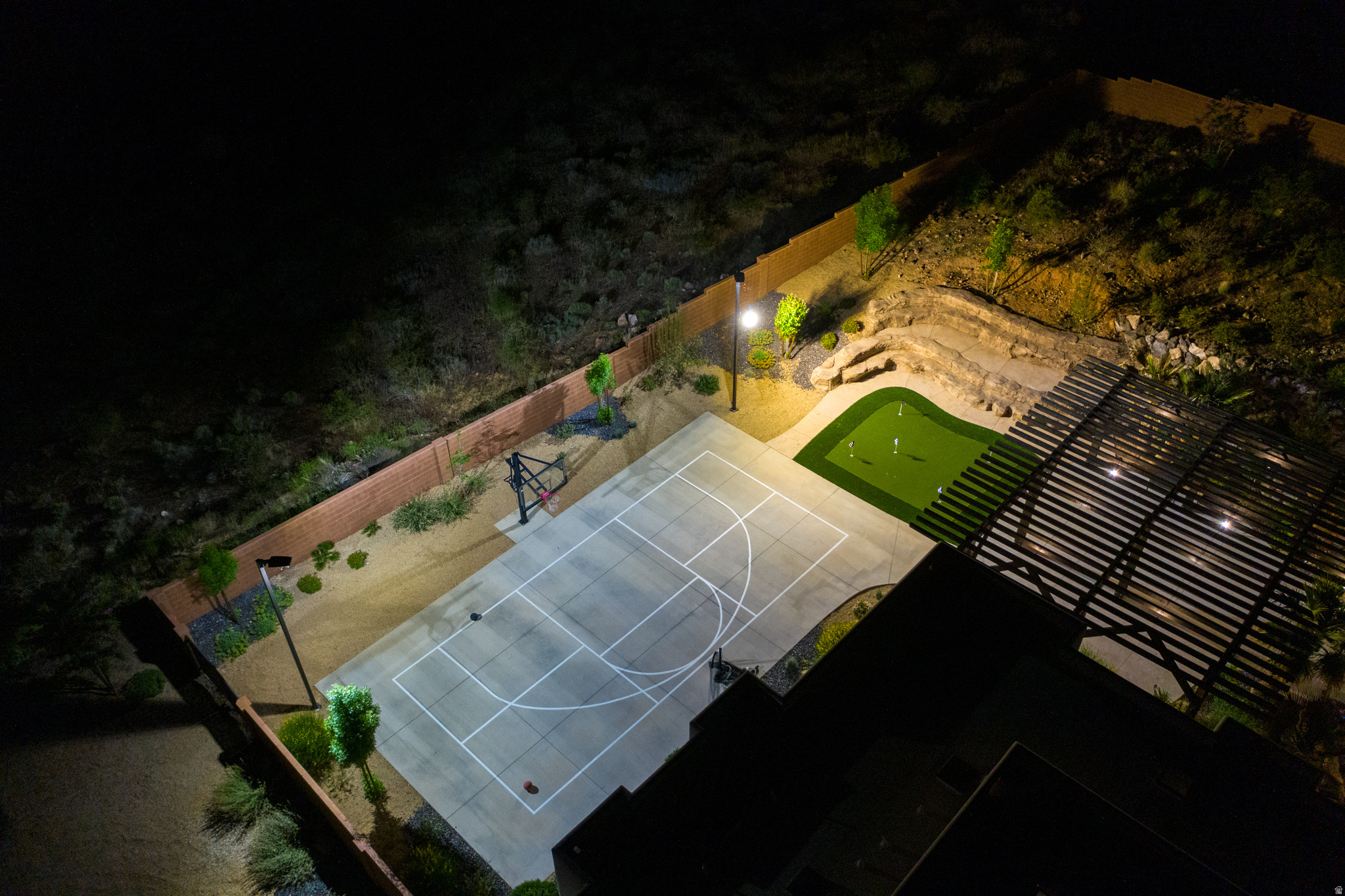 ADOBE HILLS - Residential