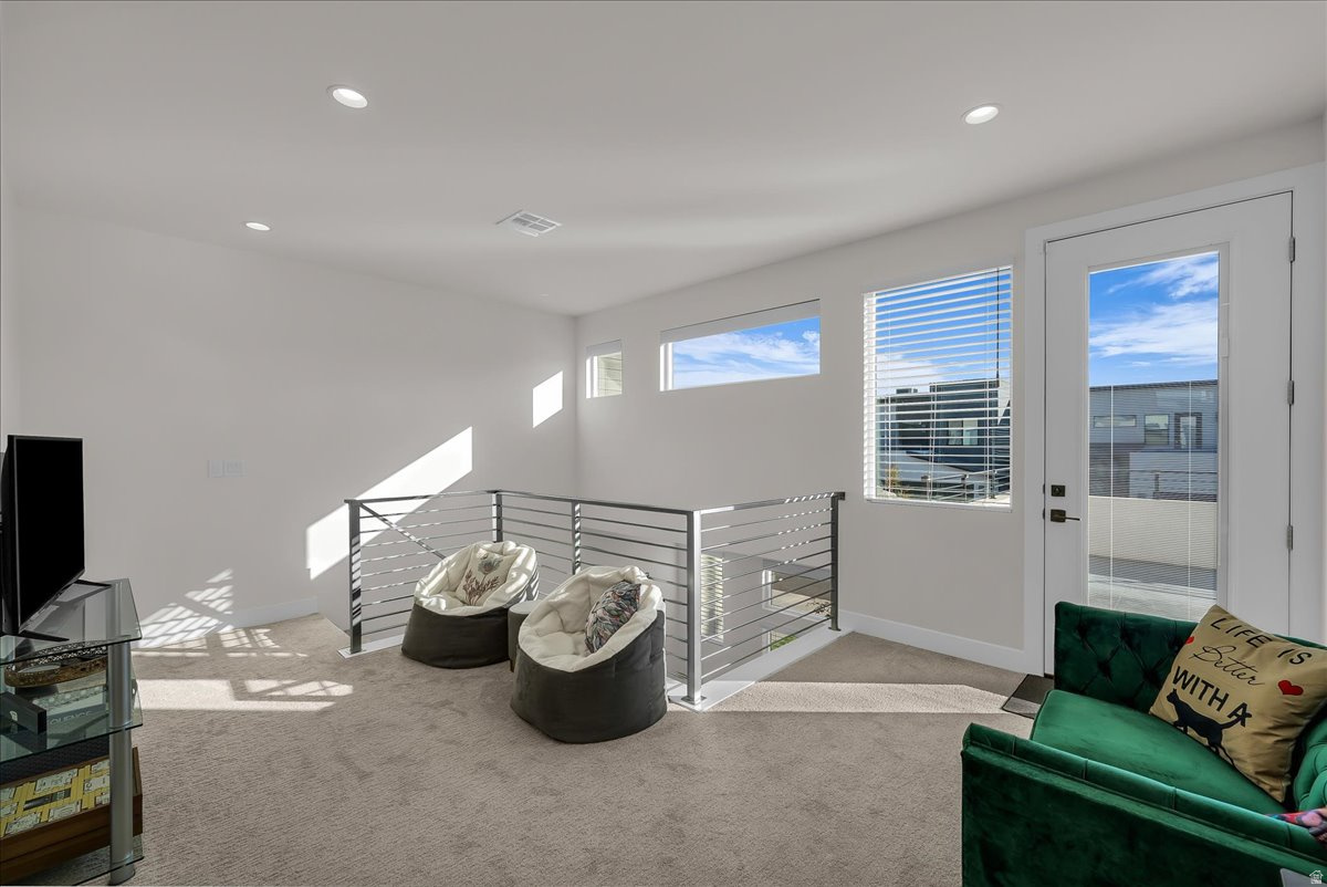 EAGLE POINTE AT THE FRONT 9 OF SKY - Residential