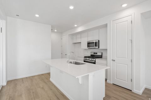 Tiny photo for 1336 E 1670 N #821, Payson, UT 84651 (MLS # 2124512)