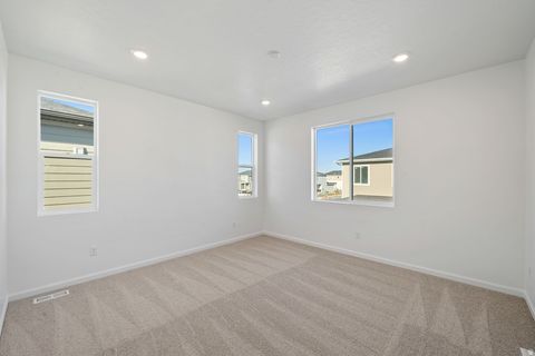 Tiny photo for 1336 E 1670 N #821, Payson, UT 84651 (MLS # 2124512)