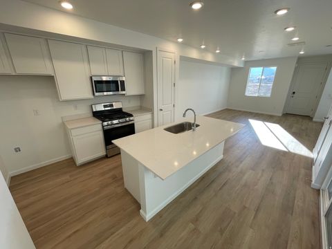 Tiny photo for 1336 E 1670 N #821, Payson, UT 84651 (MLS # 2124512)