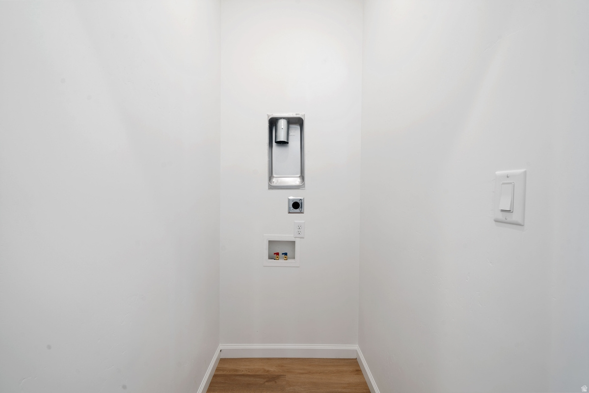 VILLAGES AT ARROWHEAD PARK - Residential