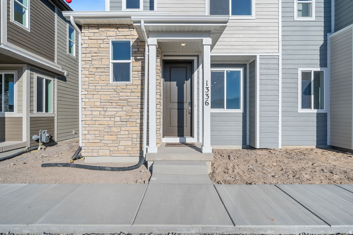 VILLAGES AT ARROWHEAD PARK - Residential