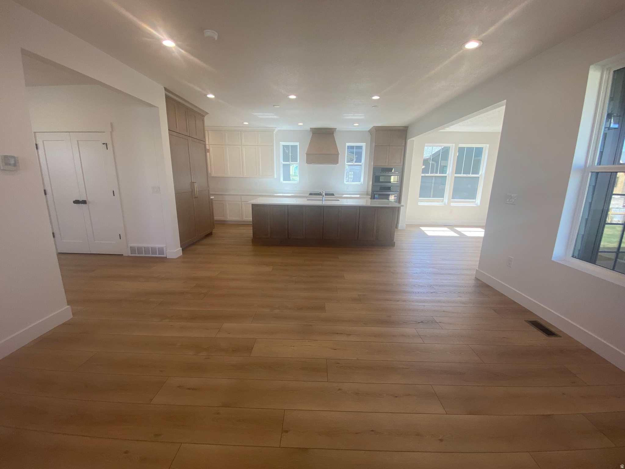 DAYBREAK - Residential